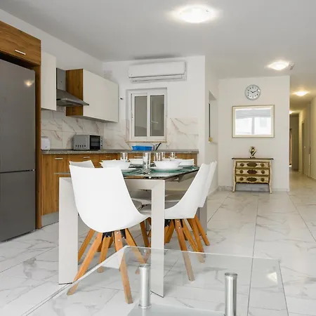 Apartment Spacious Modern Near The Sea In Xemxija St. Paul's Bay