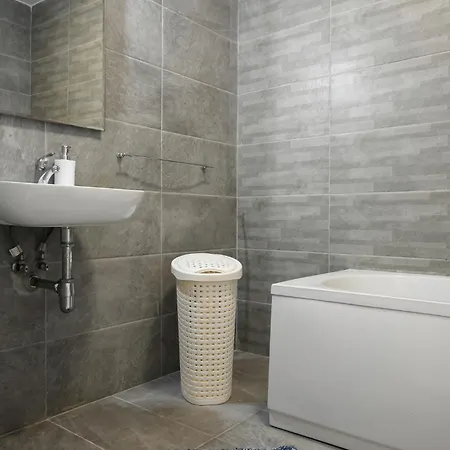 Apartamento Spacious Modern Near The Sea In Xemxija