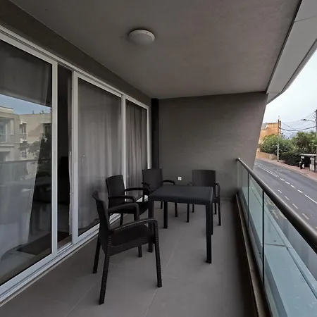 Apartment Spacious Modern Near The Sea In Xemxija